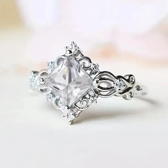 Dainty Blue Silver Victorian Inspired Ring - Picture 8 of 9